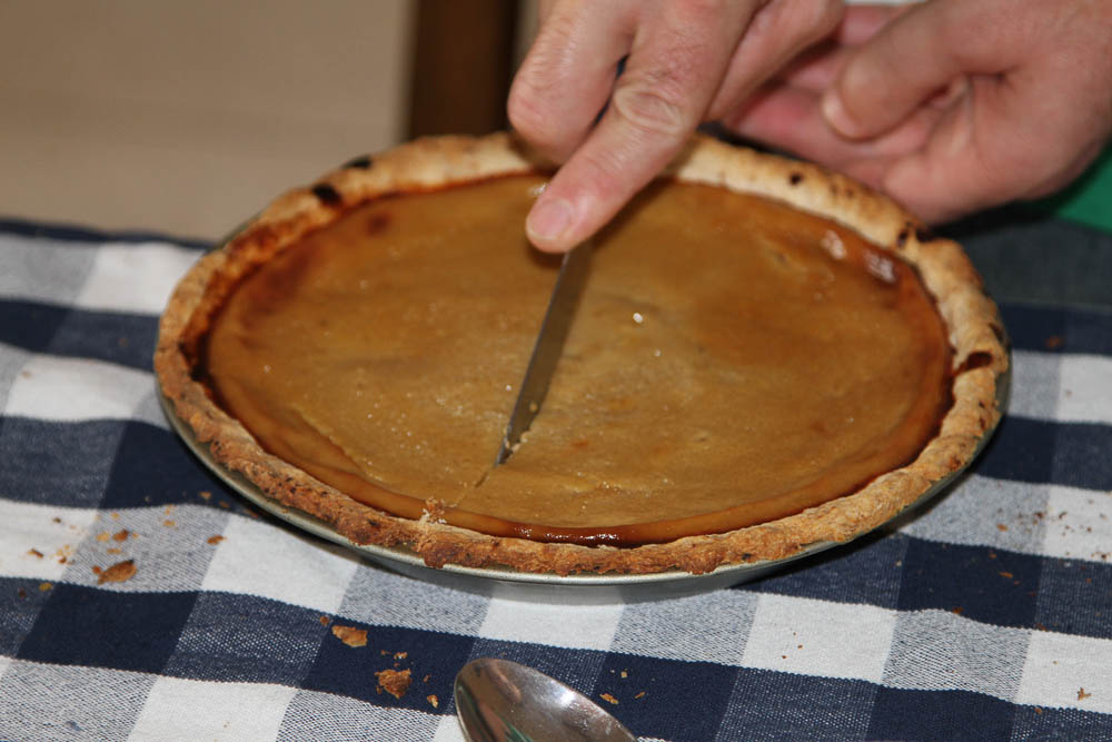 Can't have Thanksgiving without Pumpkin (mishti khumra) pie!