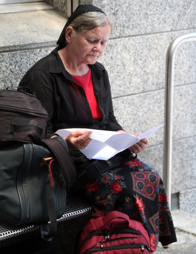 marlandphotos-waiting-train-portrait-photography