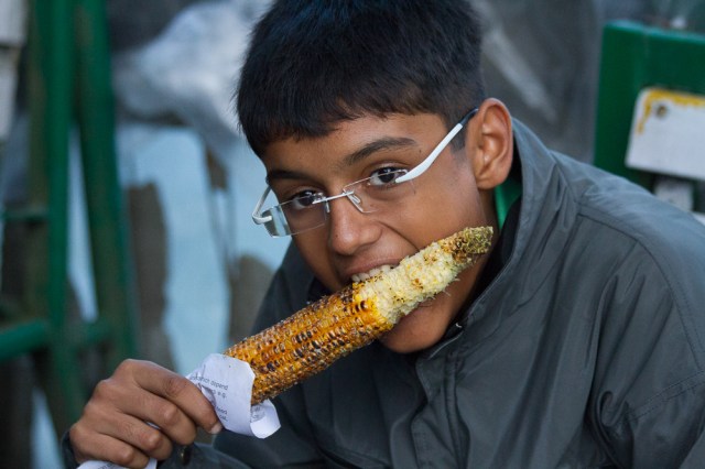 marlandphotos-blog-photography-cornonthecob-boy-Darjeeling