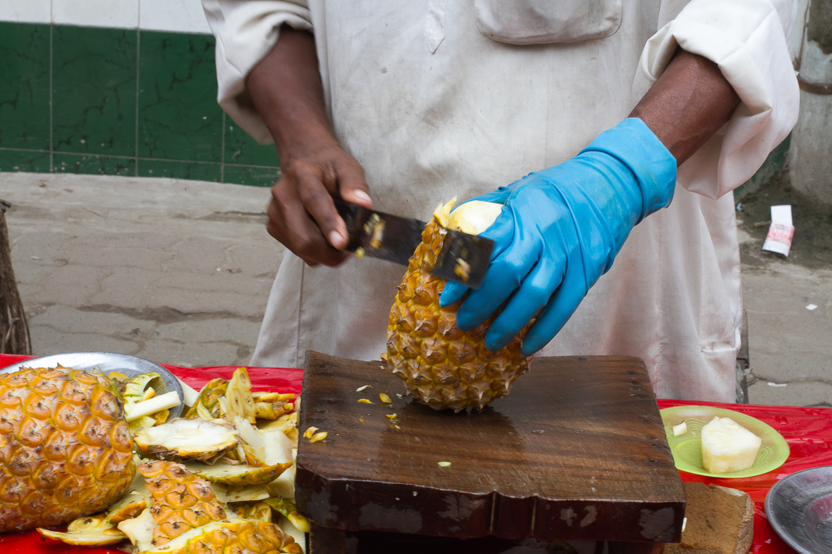 marlandphotos-blog-photography-pineapple-street-hawker-OldDhaka