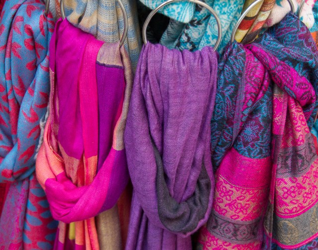 marlandphotos-blog-photography-travel-scarves-Nepal